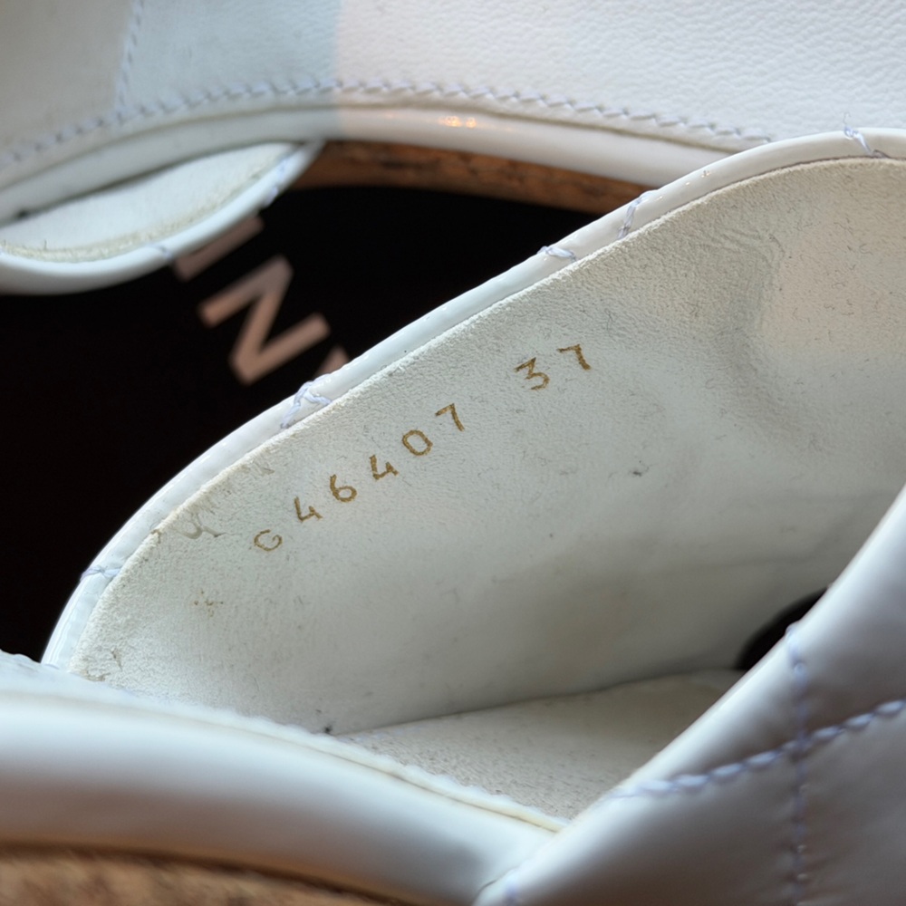 🤍Chanel🤍25C Patent Leather and Cork Heeled Sandals - Picture 8 of 8